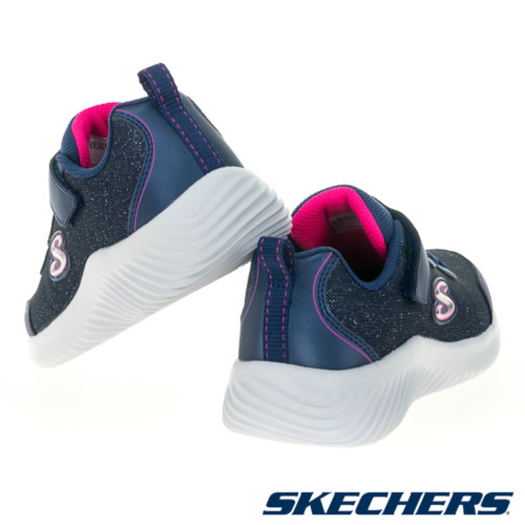 skechers_20231117174401_731932.jpg