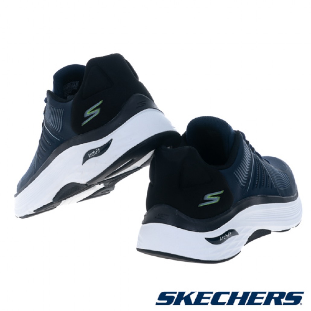 skechers_20231117174439_718071.jpg