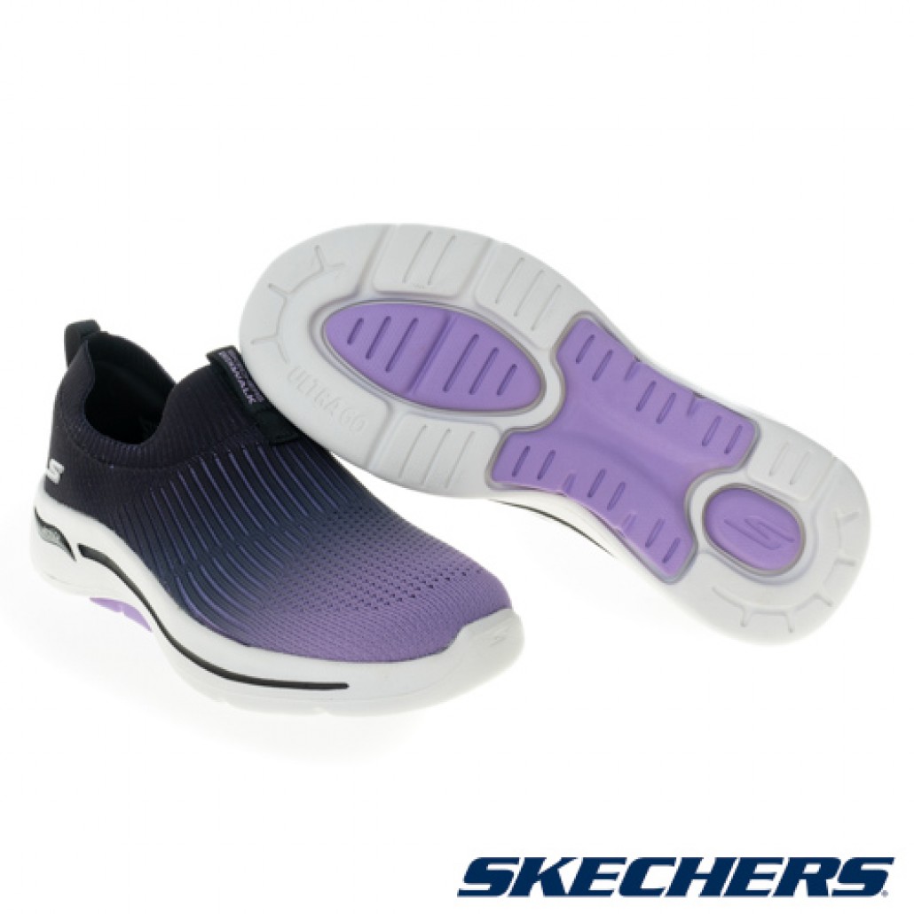 skechers_20231208010005_176871.jpg