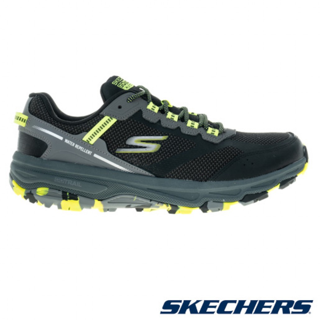 skechers_20231208010104_828012.jpg