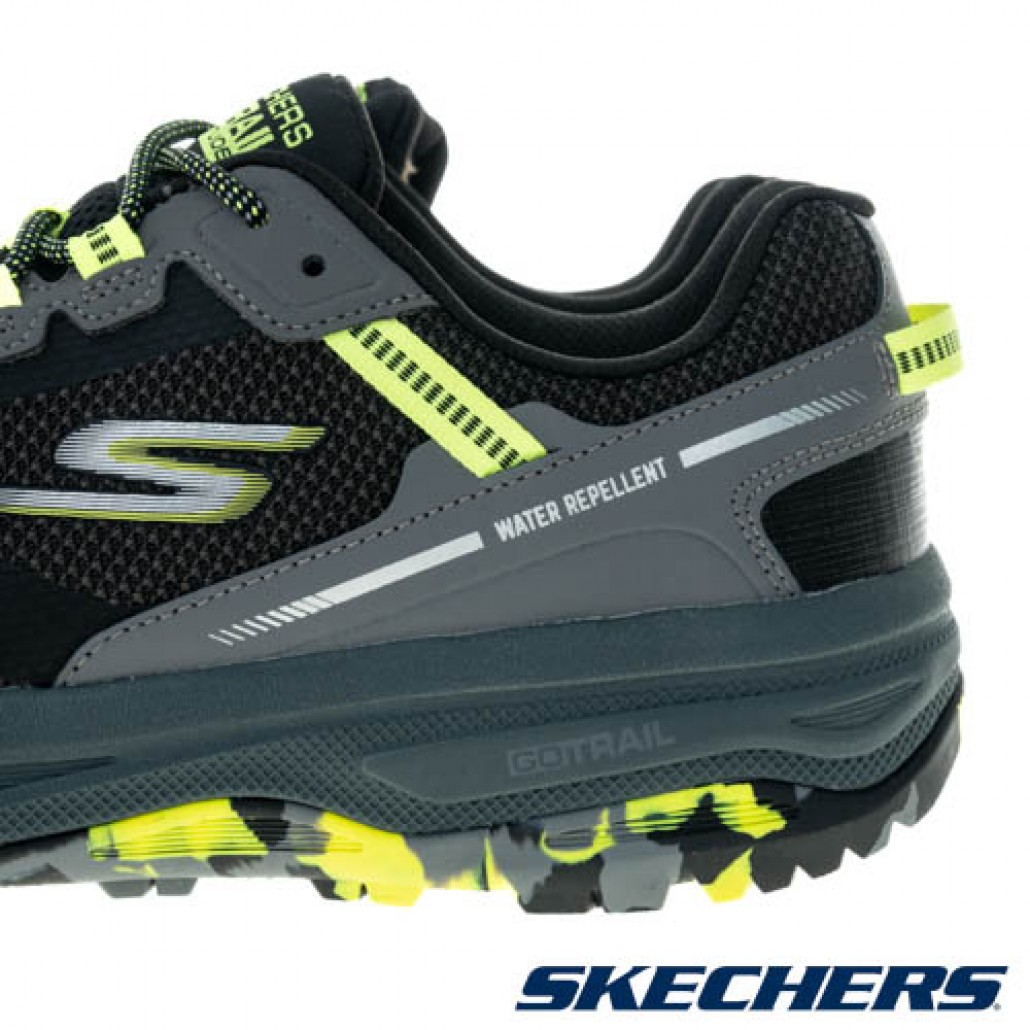 skechers_20231208010105_459981.jpg