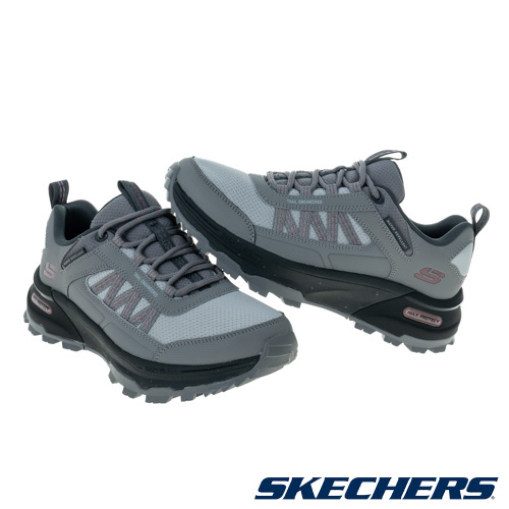 skechers_20231208010112_747603.jpg