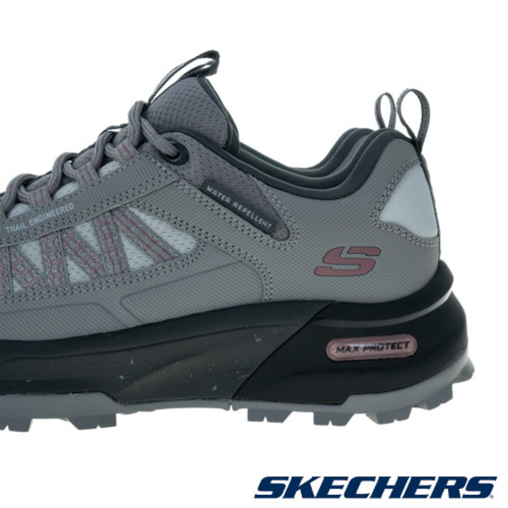 skechers_20231208010113_475378.jpg