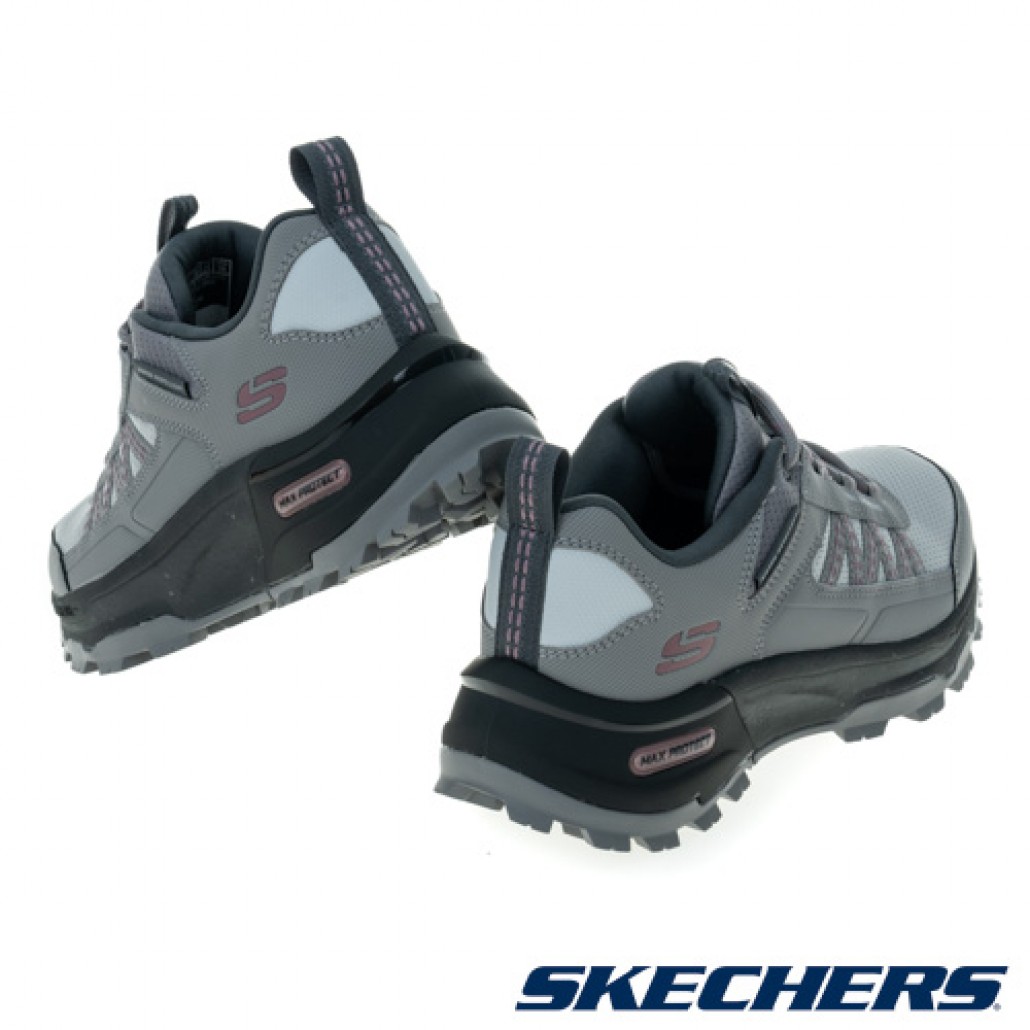 skechers_20231208010113_743883.jpg
