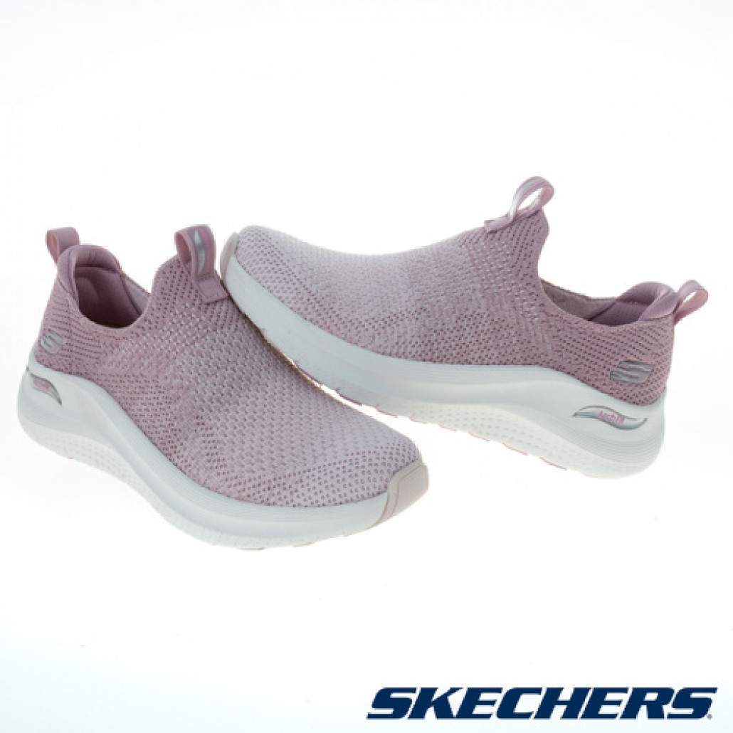 skechers_20231208010115_613026.jpg