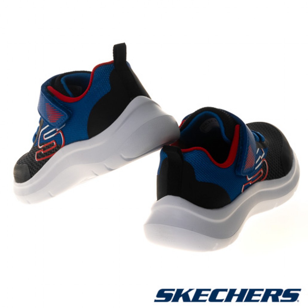 skechers_20240104185824_204010.jpg