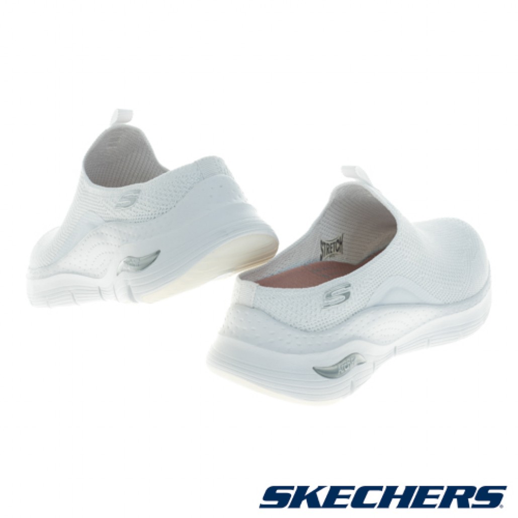 skechers_20240116213639_468373.jpg