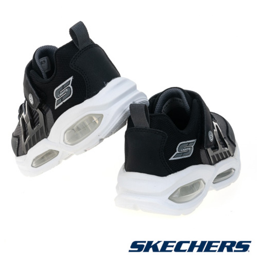 skechers_20240220180133_398870.jpg