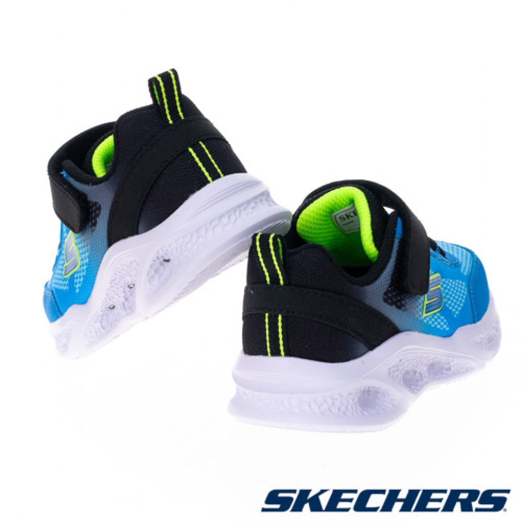 skechers_20240711182032_187230.jpg