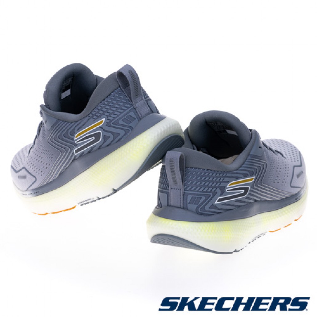 skechers_20240918160323_917135.jpg