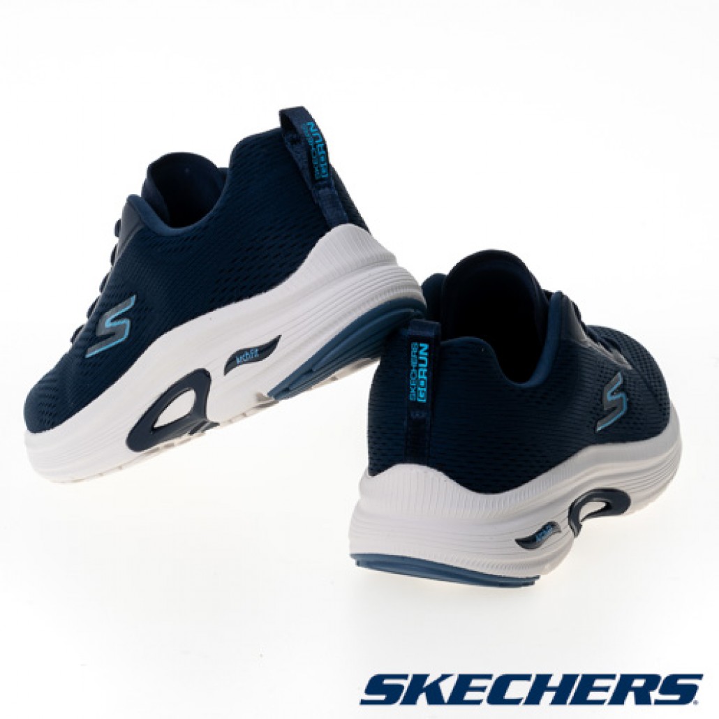 skechers_20240918172716_702586.jpg