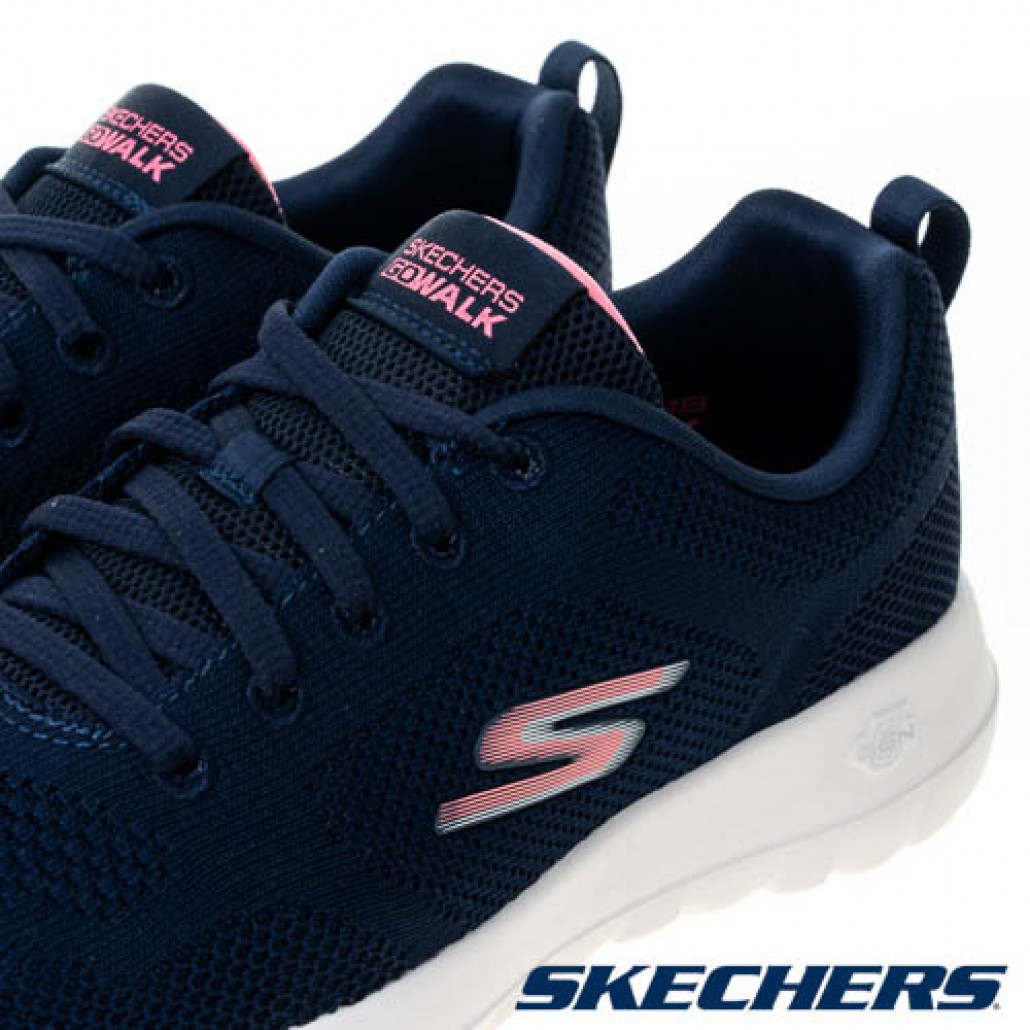 skechers_20240918172718_348624.jpg