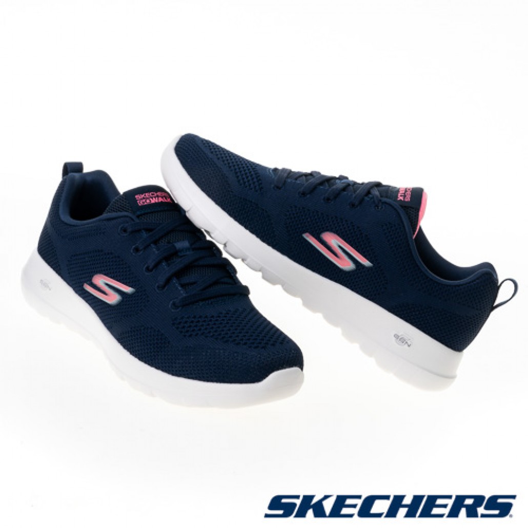 skechers_20240918172718_740337.jpg