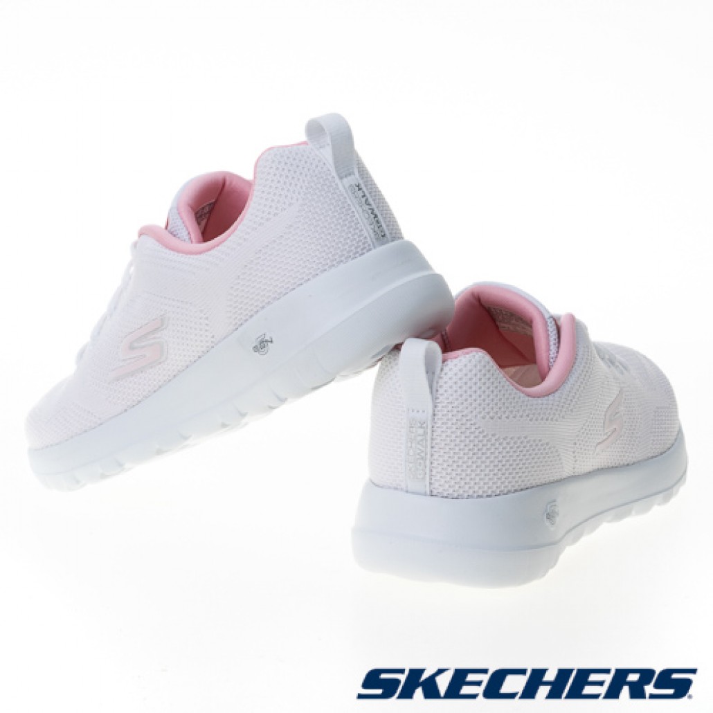 skechers_20240918172721_322862.jpg