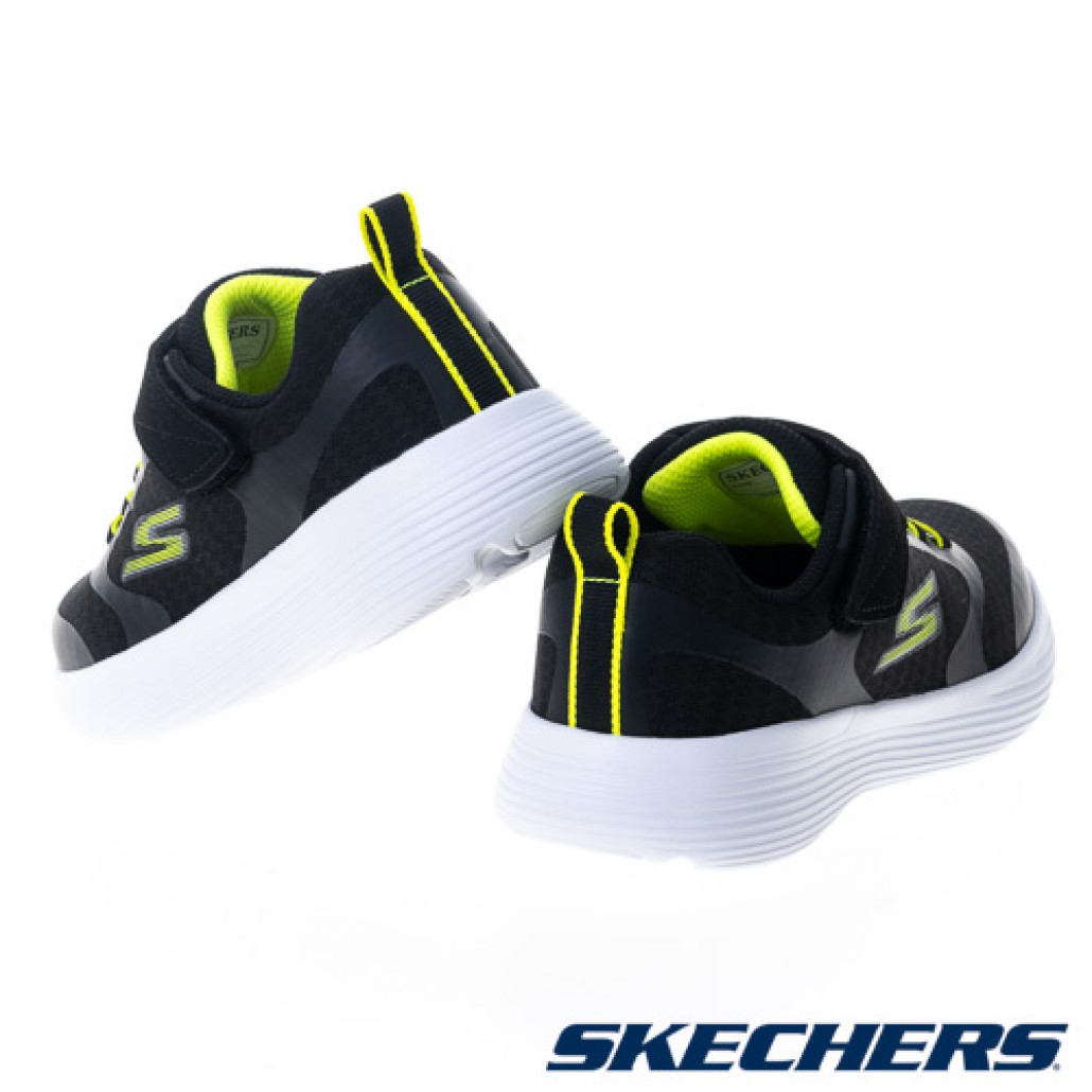 skechers_20240918172734_417495.jpg