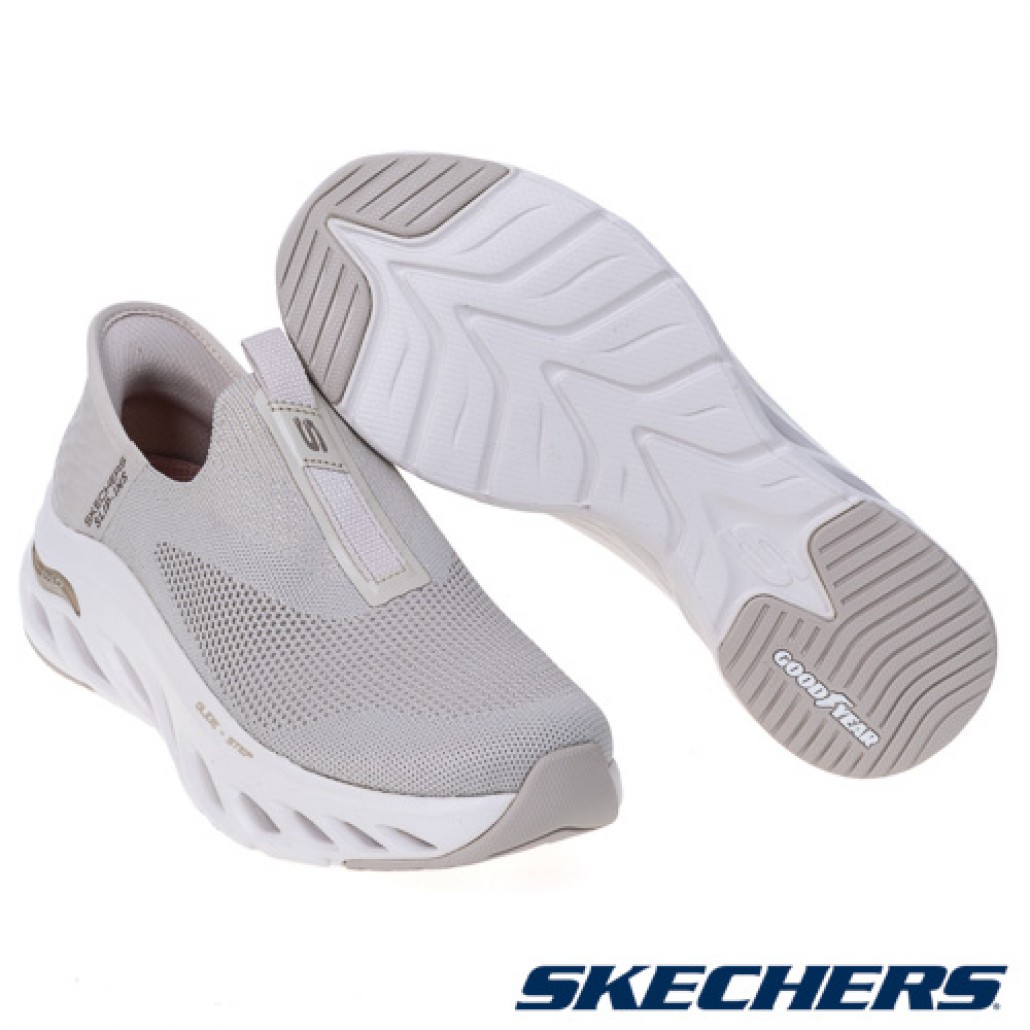 skechers_20241028173133_949565.jpg