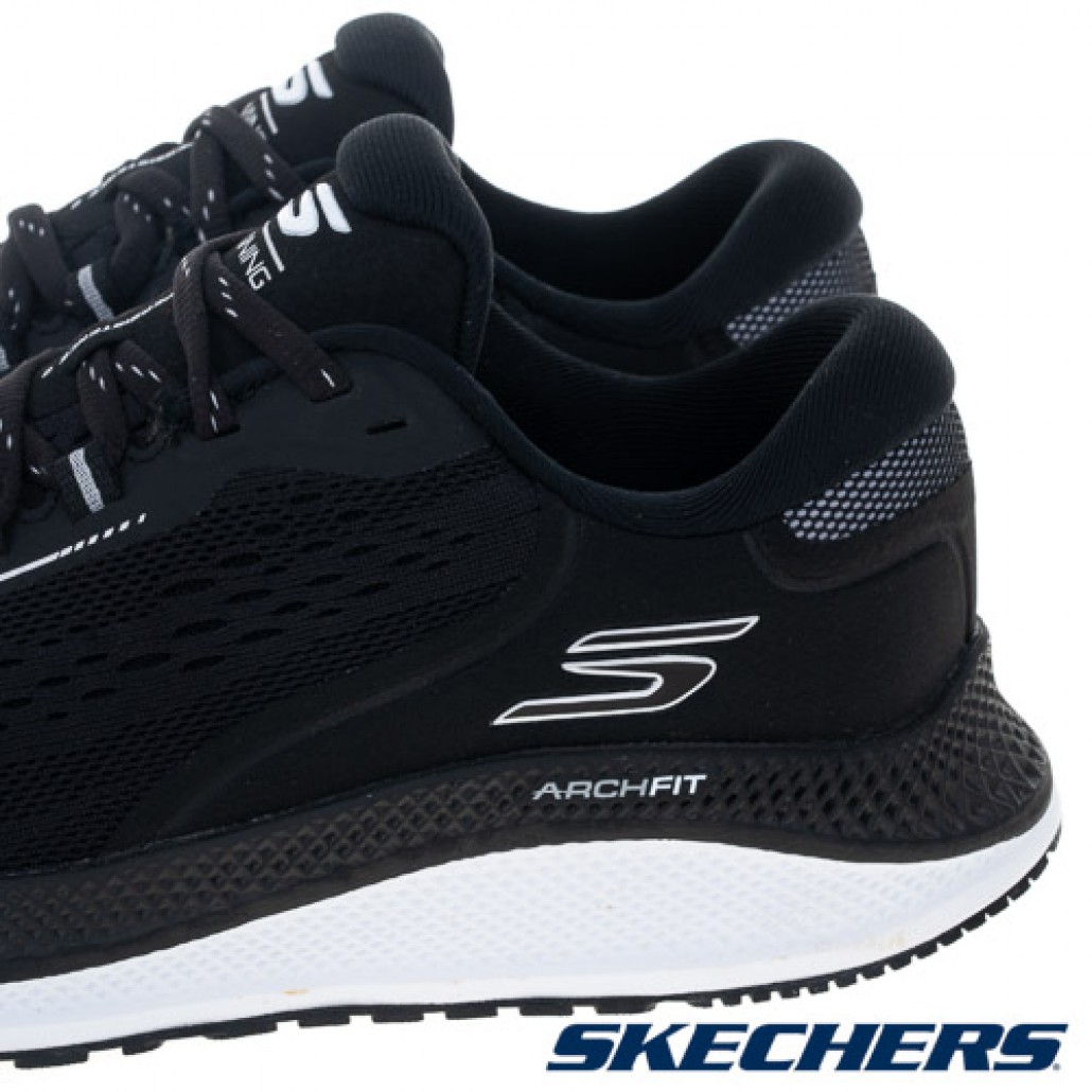 skechers_20241028173208_431890.jpg