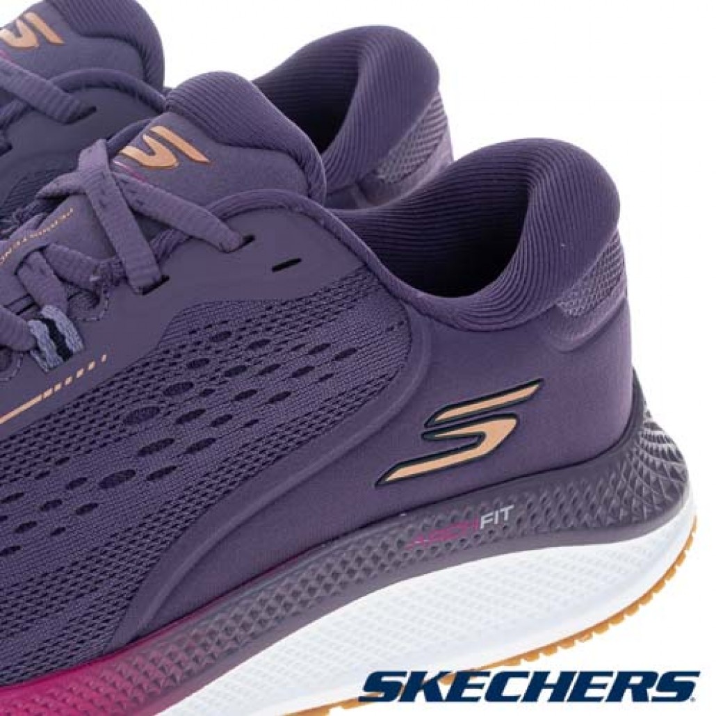 skechers_20241028173210_211913.jpg