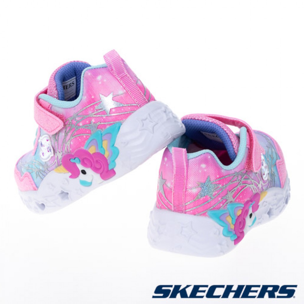 skechers_20241028173215_846618.jpg