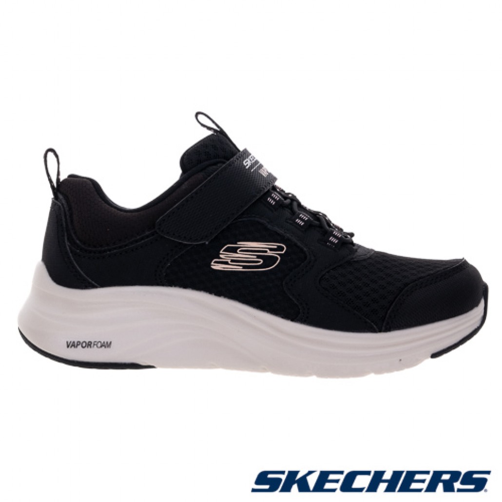 skechers_20241029184142_905061.jpg