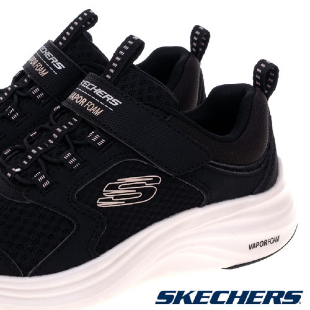 skechers_20241029184143_972520.jpg