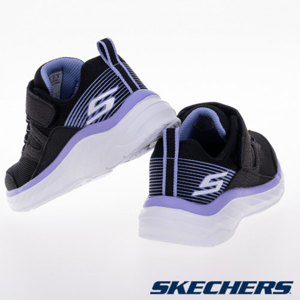 skechers_20241029184146_116869.jpg