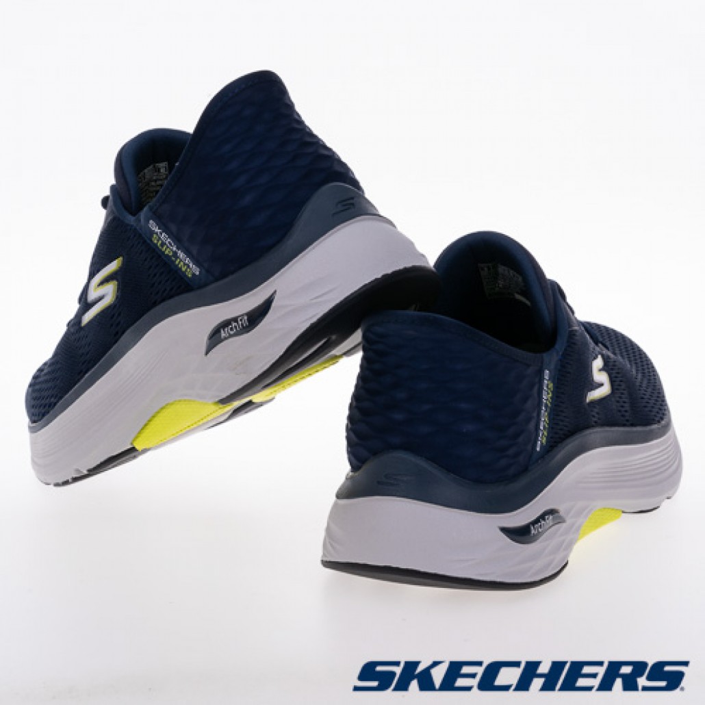 skechers_20241029184256_643833.jpg