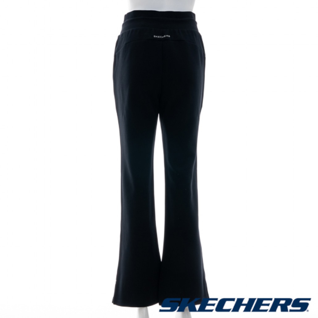 skechers_20241029184312_316767.jpg