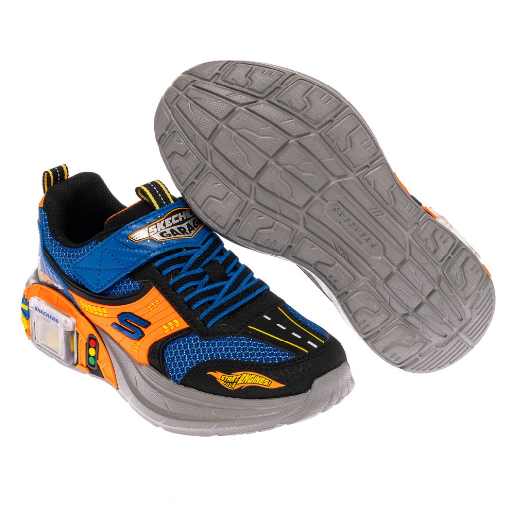 skechers_20260424111450_813396.jpg