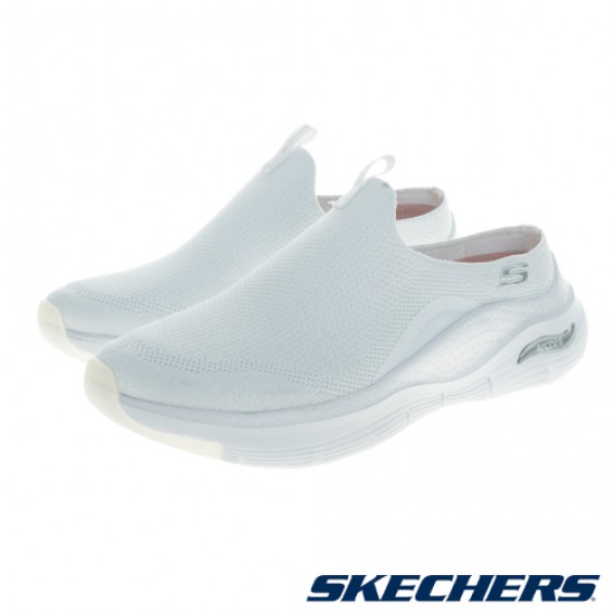 skechers_20240116213637_474383.jpg