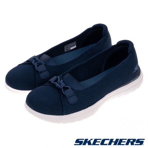 skechers_20241029184139_934315.jpg